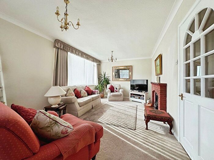 4 Bedroom Detached House For Sale In Canford Crescent, Codsall, Codsall, Wolverhampton, WV8