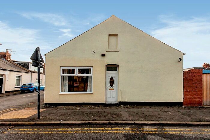 2 Bedroom House To Rent In St. Lukes Road, Sunderland, Tyne And Wear, SR4