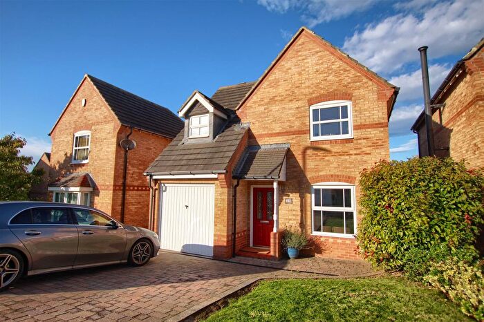 3 Bedroom Detached House For Sale In Holme Land, Ingleby Barwick, TS17