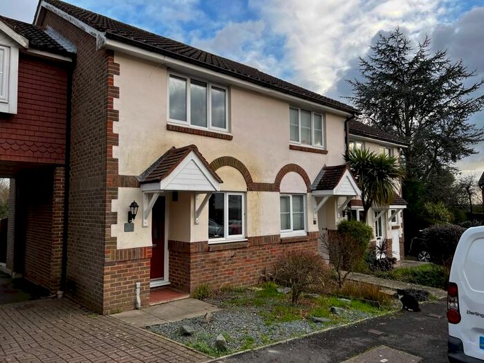 2 Bedroom Terraced House To Rent In Bank Side, Hamstreet, Ashford, TN26