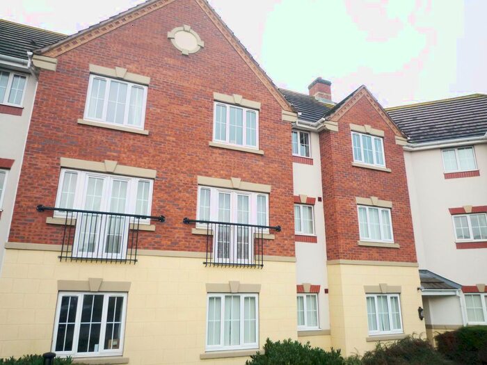 2 Bedroom Flat To Rent In Finchale Avenue, Priorslee, Telford, TF2