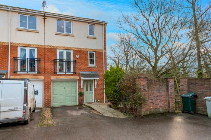 3 Bedroom Town House For Sale In Ashby Meadows, Spilsby, PE23