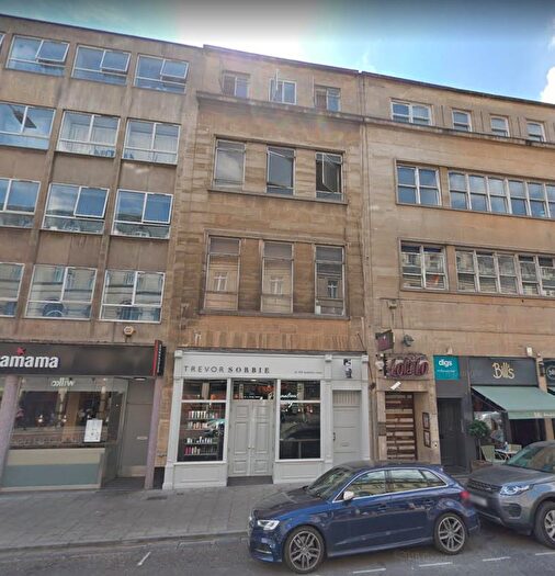 3 Bedroom Flat To Rent In Queens Road, Bristol, BS8