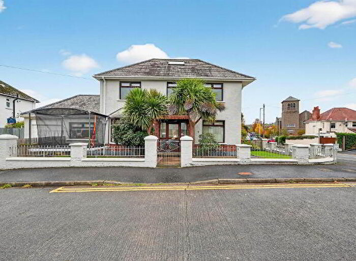 4 Bedroom Detached Villas For Sale In Thornhill Crescent, Belfast, BT5
