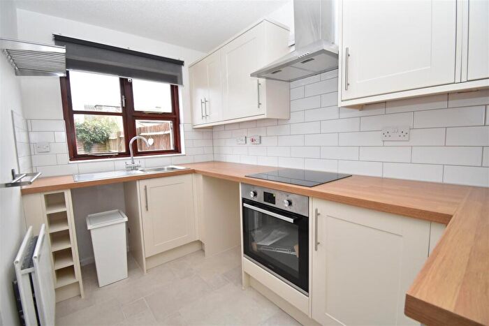 3 Bedroom Terraced House To Rent In Kemble Drive, Cirencester, GL7