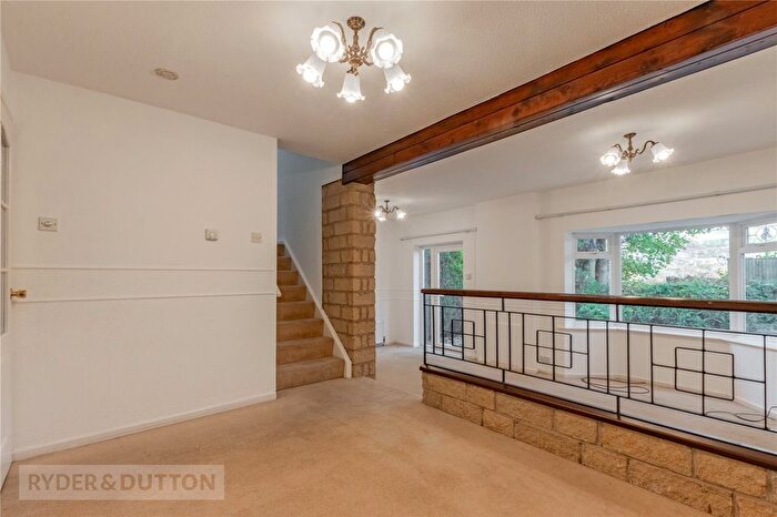 4 Bedroom Detached House For Sale In Sycamore Rise, Holmfirth, West Yorkshire, HD9