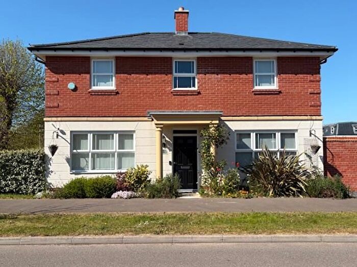 4 Bedroom Detached House For Sale In Heath Way, Shenley, Radlett, WD7