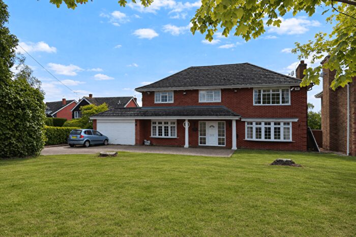 4 Bedroom Detached House For Sale In Empress Avenue, West Mersea, CO5