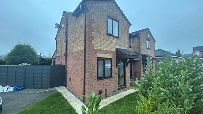 2 Bedroom Semi-Detached House To Rent In Ashton Close, Swanwick, DE55