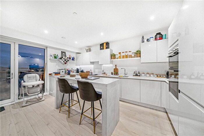 3 Bedroom Flat To Rent In Heartwell Avenue, London, E16