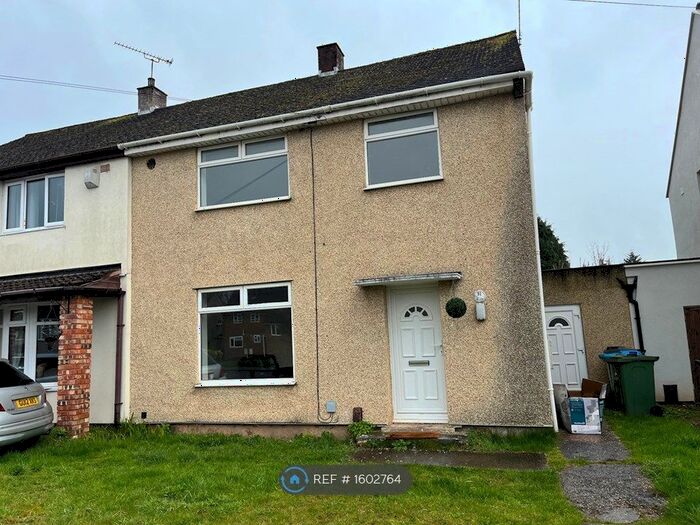 3 Bedroom Semi-Detached House To Rent In Hipswell Highway, Coventry, CV2