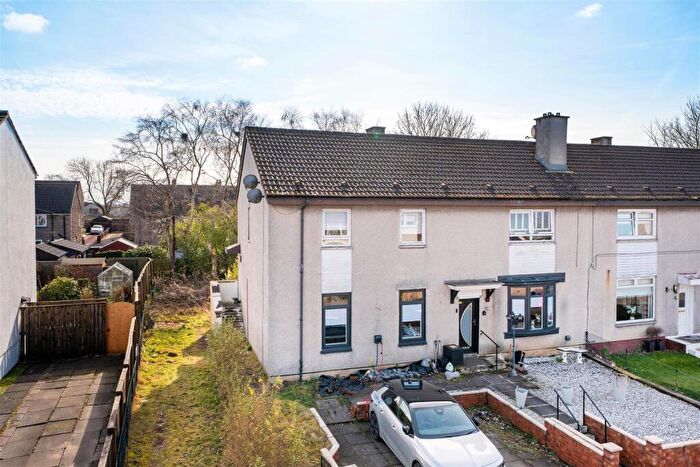 3 Bedroom Flat For Sale In Spalehall Drive, Motherwell, ML1