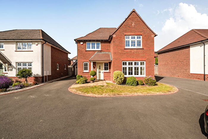 4 Bedroom Detached House For Sale In Diamond Crescent, Abbey Farm, Swindon, SN25