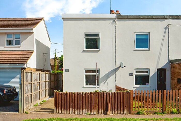 2 Bedroom End Terrace House For Sale In Howfield Lane, Chartham Hatch, Canterbury, Kent, CT4