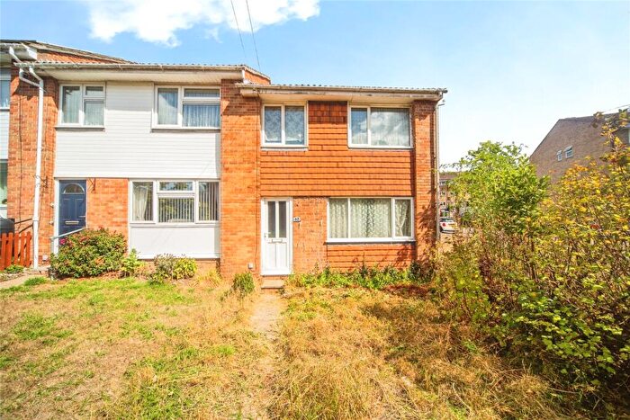 3 Bedroom End Of Terrace House For Sale In Tickleford Drive, Weston, Southampton, SO19