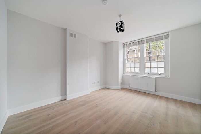 1 Bedroom Flat To Rent In Villa Street, London, SE17