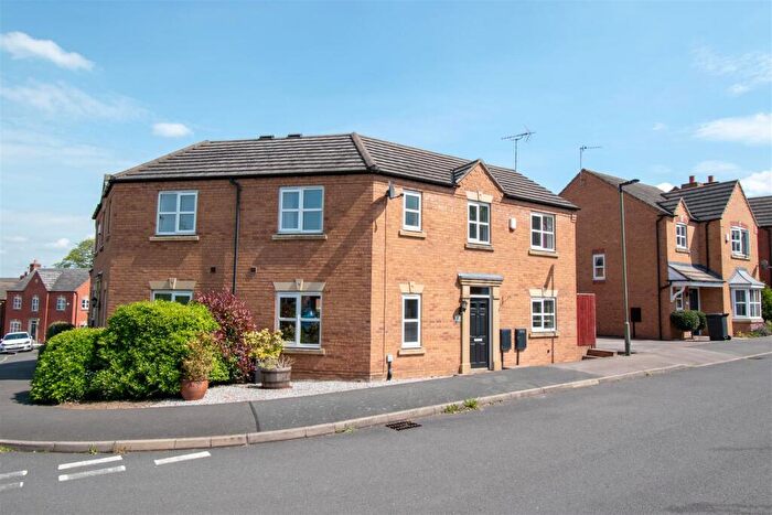 3 Bedroom Semi-Detached House For Sale In St. Pancras Way, Ripley, DE5
