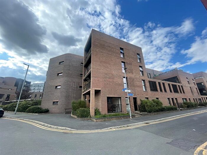 2 Bedroom Flat To Rent In Burgess House, New Union Street, New Islington, M4