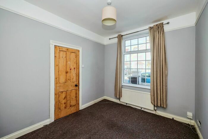 3 Bedroom Terraced House To Rent In Duncan Road, Southsea, Hampshire, PO5