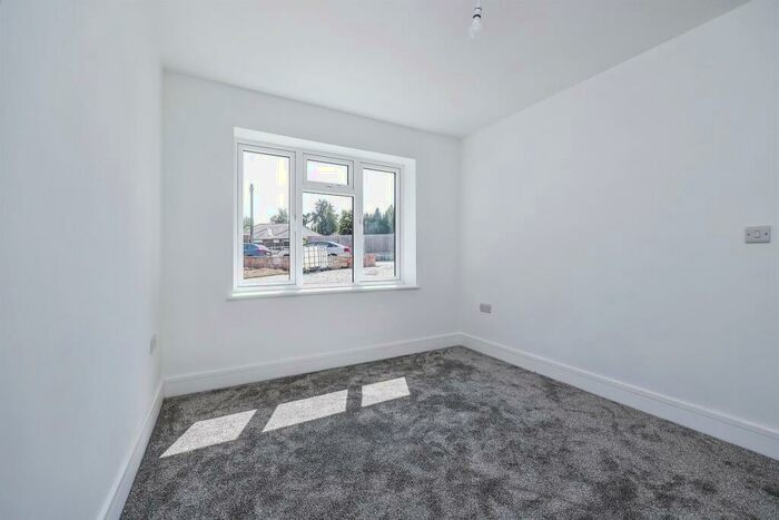 2 Bedroom Detached Bungalow For Sale In Heanor Gate, Heanor, DE75