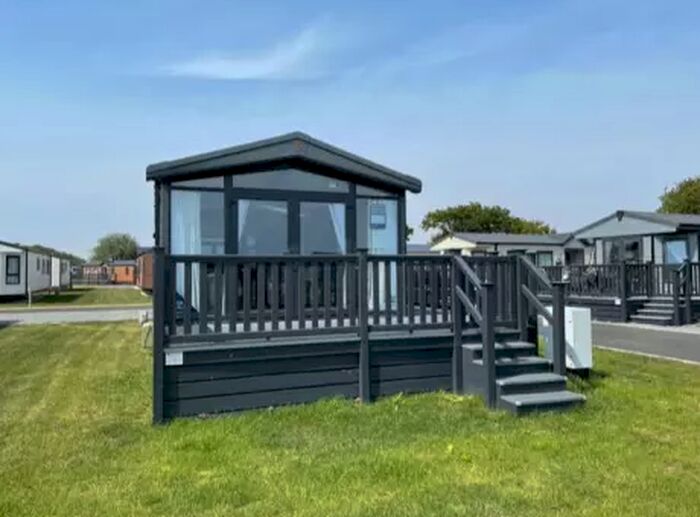 2 Bedroom Lodge For Sale In Carnaby, Bridlington, YO15