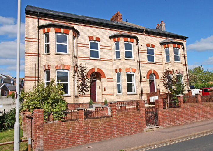 2 Bedroom Flat To Rent In Magdalen Road, Exeter, EX2