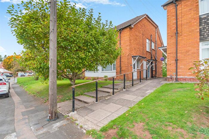 2 Bedroom Flat To Rent In Aulton Road, Sutton Coldfield, B75
