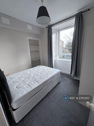 2 Bedroom Flat To Rent In Pirrie Street, Edinburgh, EH6