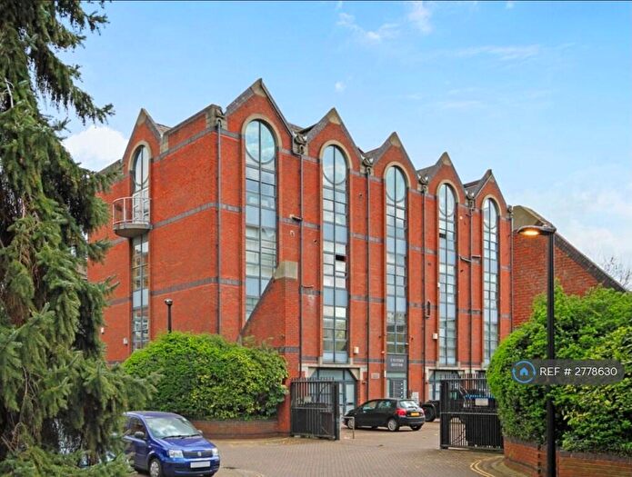 3 Bedroom Penthouse To Rent In Mayflower Street, Bermonsey, London, SE16