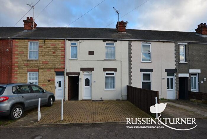 3 Bedroom Terraced House For Sale In Ready To Make Your Own, Terraced House On Saddlebow Road, PE30