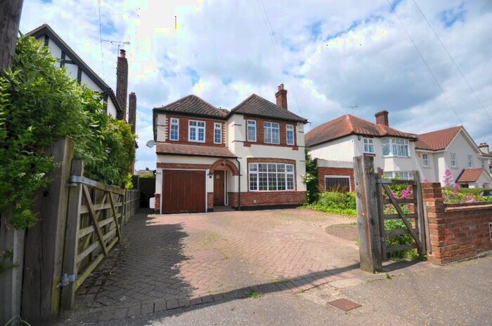 4 Bedroom Detached House To Rent In Longstomps Avenue, Chelmsford, Essex, CM2
