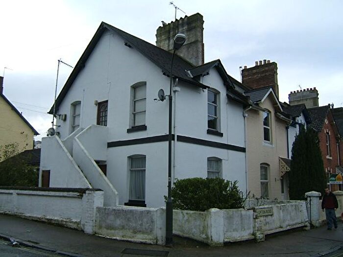 1 Bedroom Flat To Rent In Upton Road, Torquay, TQ1