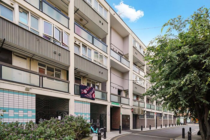 3 Bedroom Flat To Rent In Old Street, London, EC1V