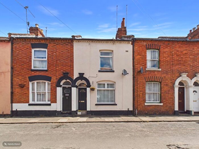 2 Bedroom Terraced House For Sale In Hunter Street, Northampton, NN1