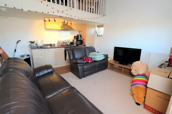 1 Bedroom Terraced House To Rent In Elizabeth Court, Royal Gardens, Pudsey, LS28