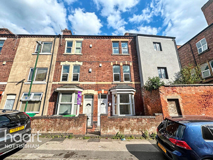 3 Bedroom Terraced House For Sale In Palin Street, Nottingham, NG7