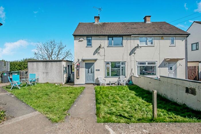 3 Bedroom Semi Detached House For Sale In Nunburnholme Walk, Thorpe Edge, Bradford, BD10
