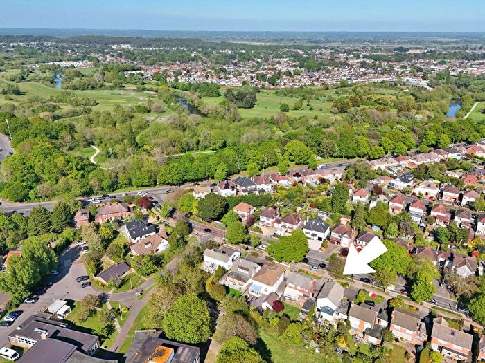 3 Bedroom Detached House For Sale In Holdenhurst Avenue, Bournemouth, Dorset, BH7