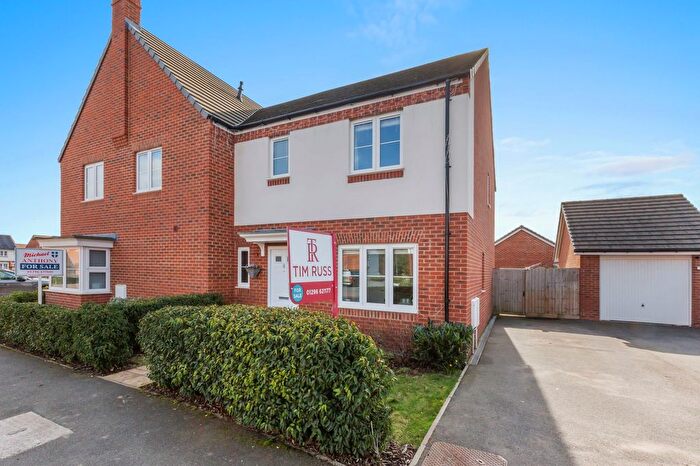 3 Bedroom Semi Detached House For Sale In Athens Avenue, Aylesbury, HP21