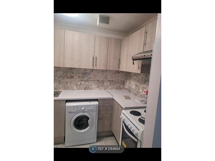 1 Bedroom Flat To Rent In Jetty Walk, Grays, RM17