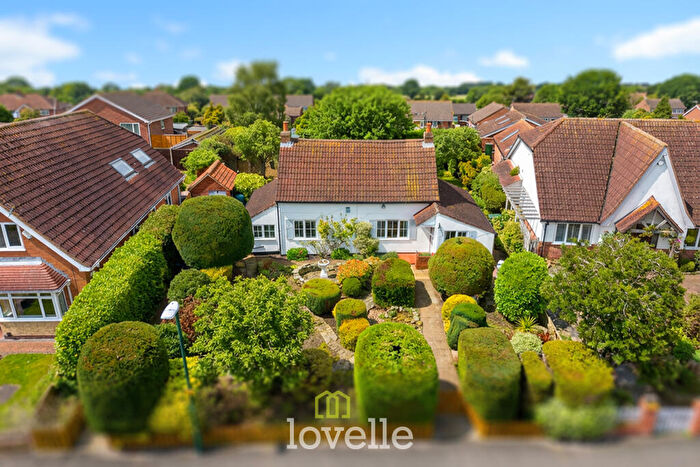 2 Bedroom Cottage For Sale In Church Lane, Humberston, DN36