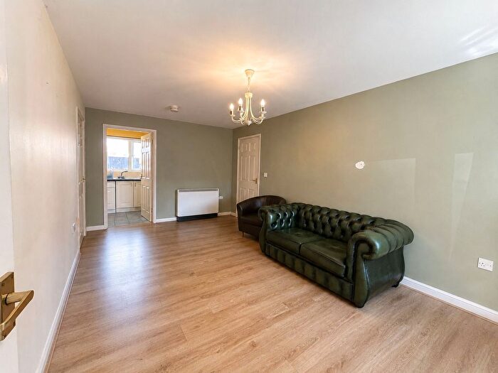 2 Bedroom Flat For Sale In Lonsdale Road, Thurmaston, LE4