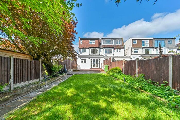 5 Bedroom Semi Detached House To Rent In Spencer Road, South Kenton, Wembley, HA0