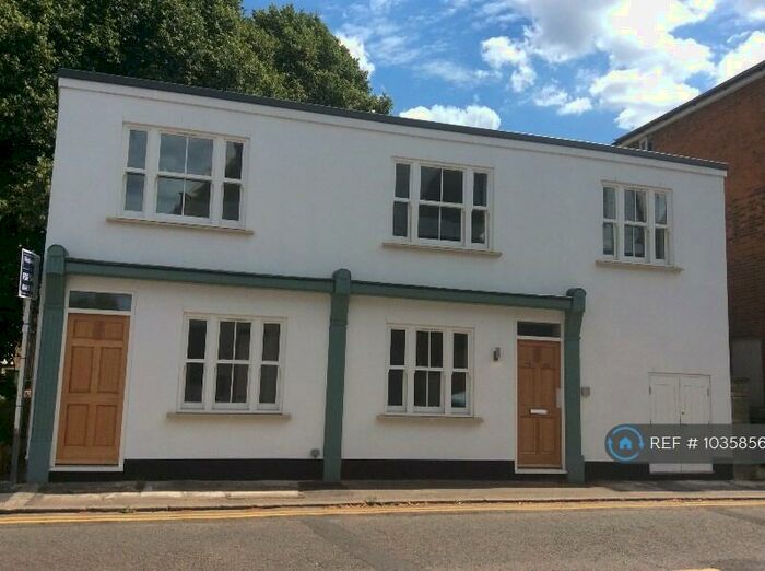 1 Bedroom Flat To Rent In Haydon Place, Guildford, GU1