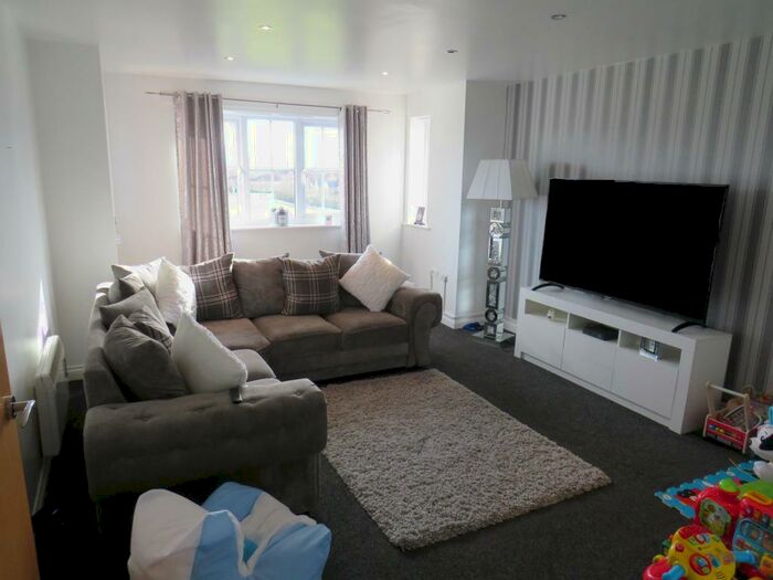 2 Bedroom Apartment To Rent In Reeves Way, Armthorpe, Doncaster, DN3