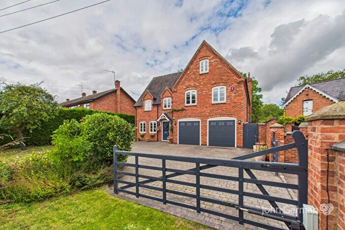 6 Bedroom Detached House For Sale In Branston Road, Tatenhill, DE13