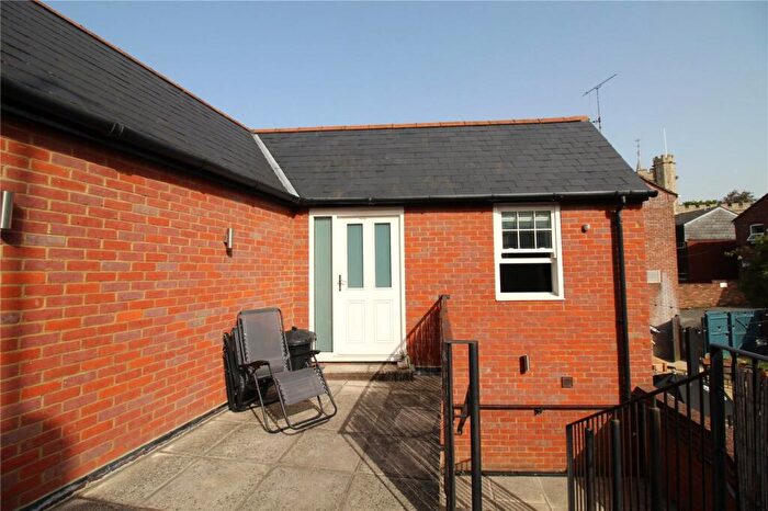 1 Bedroom Apartment To Rent In High Street, Tring., HP23