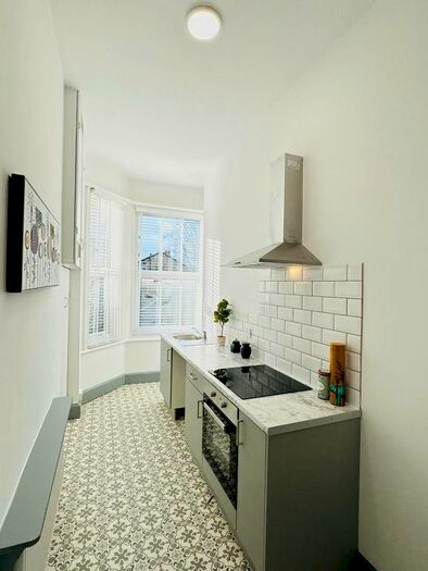 1 Bedroom Flat To Rent In Princess Royal Terrace, Scarborough, YO11