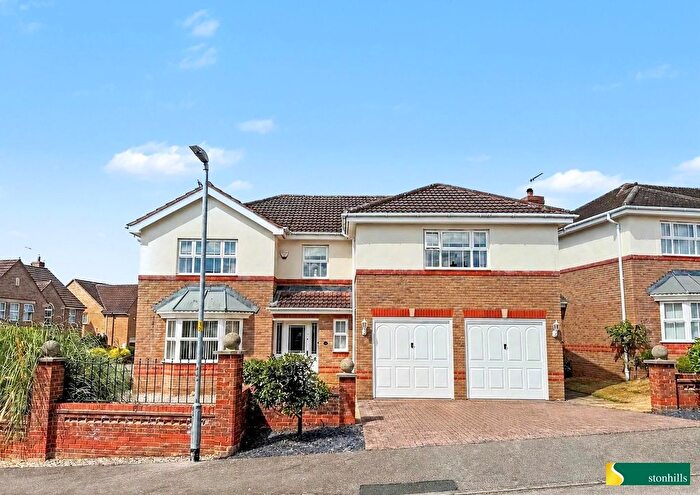 5 Bedroom Detached House For Sale In Martlet Close, Wootton, Northampton, NN4