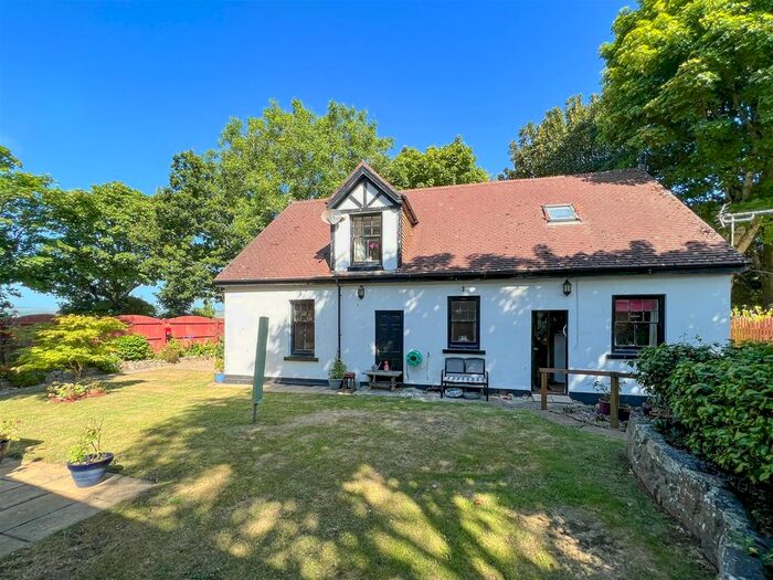 4 Bedroom Detached House For Sale In Tolroy Road, St. Erth Praze, Hayle, TR27